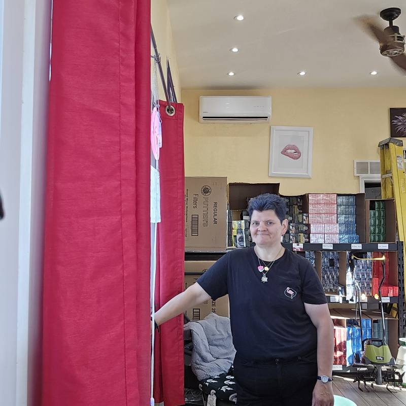 Meet Jennifer, 53 Female from Canada - Free Online Dating at AhhDate