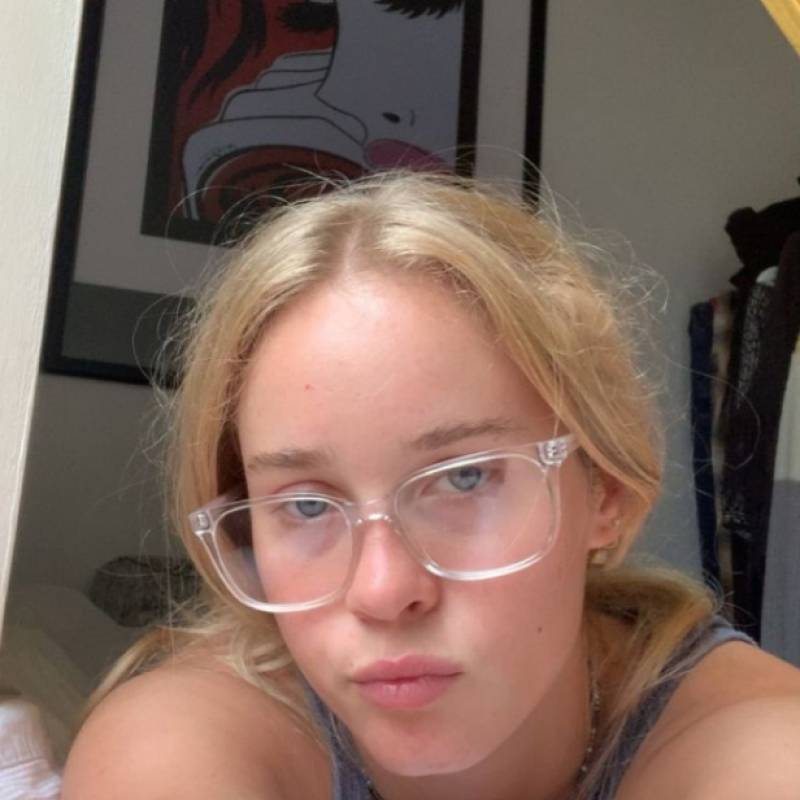 Meet Nikki, 19 Female from Hillsboro, United States - Free Online Dating at AhhDate