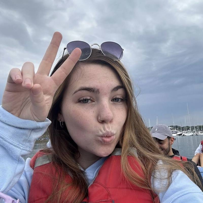 Meet Timmy, 19 Female from Norway - Free Online Dating at AhhDate