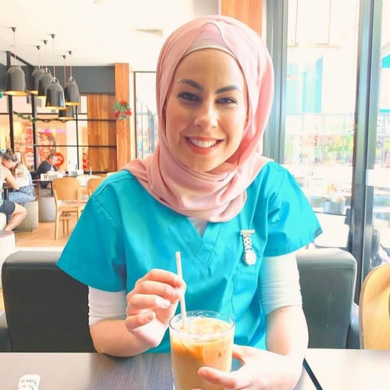 Meet SUMEYYE, 37 Female from Turkey - Free Online Dating at AhhDate