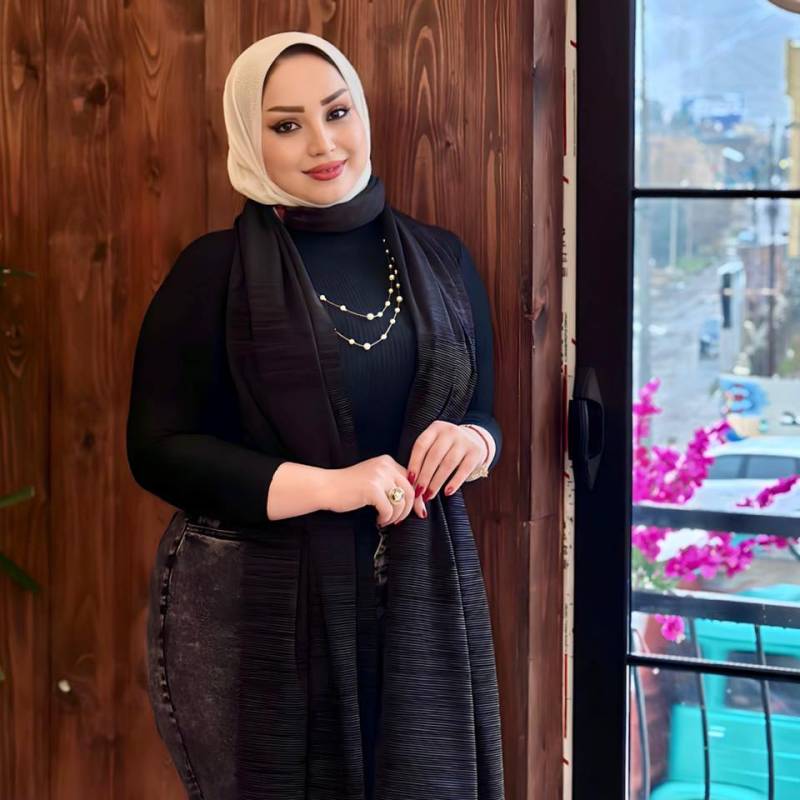 Meet Larissa, 19 Female from الولايات المتحدة - Free Online Dating at AhhDate