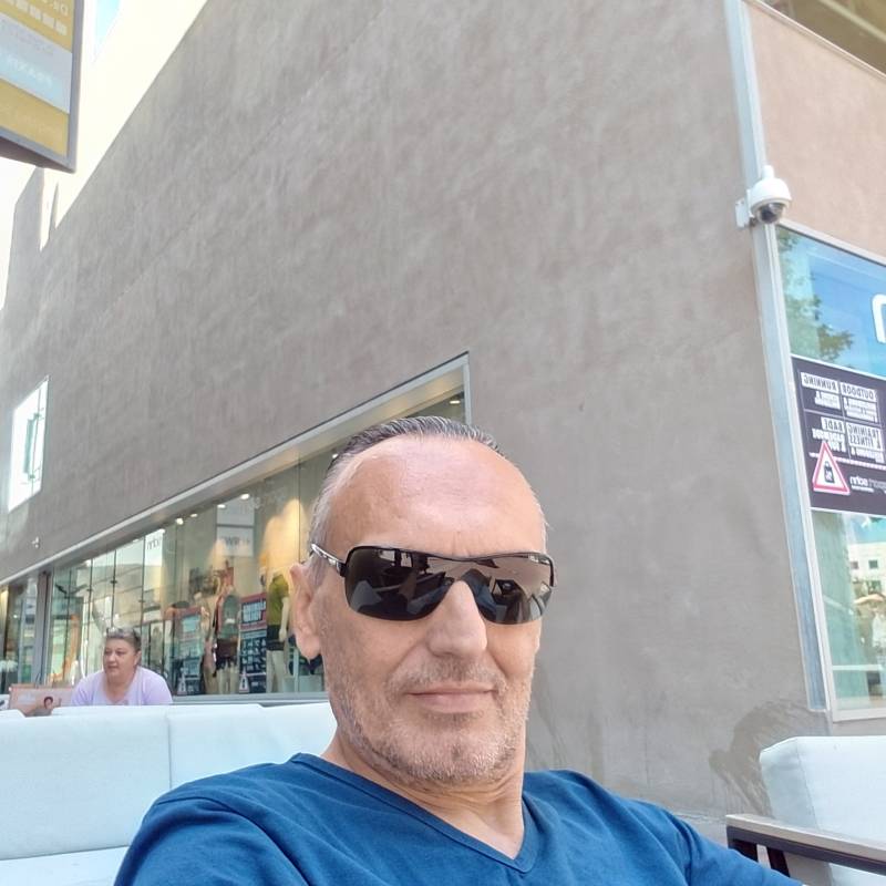 Meet Valentino, 19 Male from Germany - Free Online Dating at AhhDate