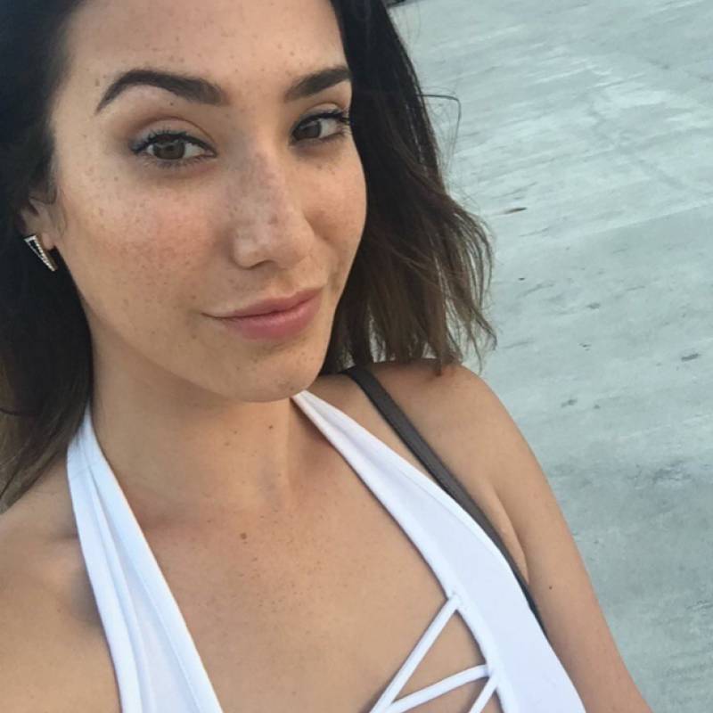 Meet Sasha, 41 Female from Almanya - Free Online Dating at AhhDate