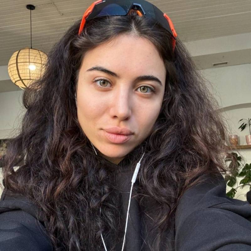 Meet Zhenya, 31 Female from Россия - Free Online Dating at AhhDate