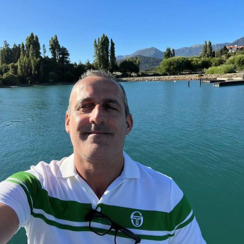 Meet Aubertin, 54 Male from Paris, France - Free Online Dating at AhhDate - Photo 4264