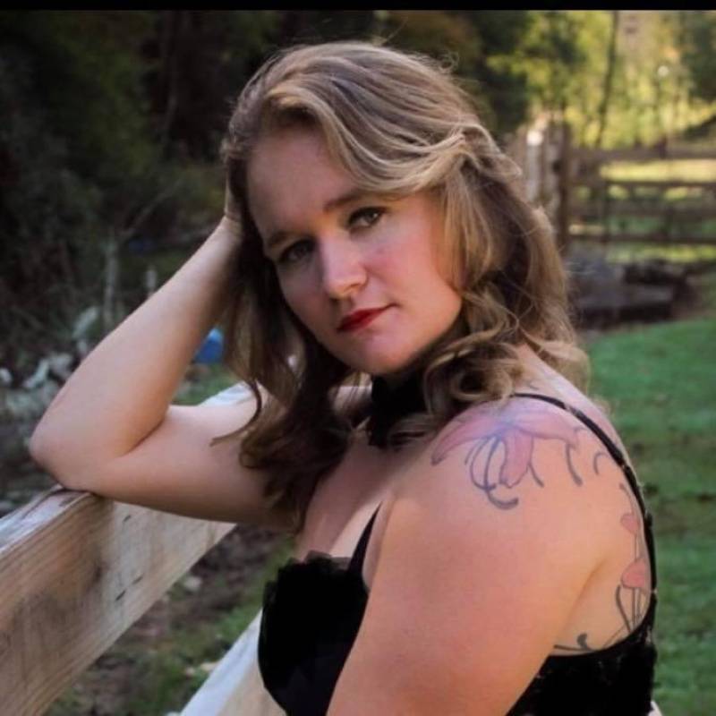 Meet lisa, 36 Female from Kanada - Free Online Dating at AhhDate