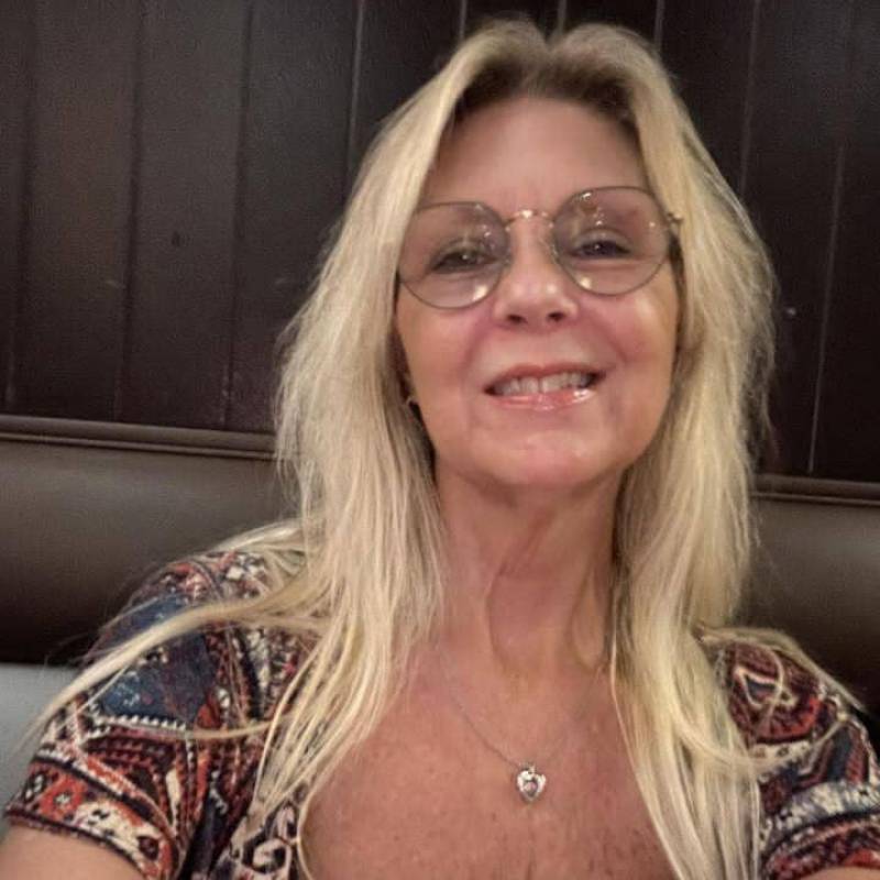 Meet Roselyn, 18 Female from Alemania - Free Online Dating at AhhDate