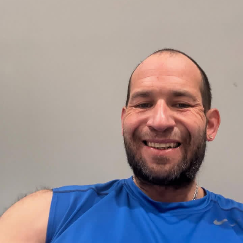 Meet Williams, 45 Male from Hongarije - Free Online Dating at AhhDate - Photo 5760