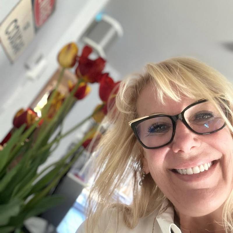 Meet Angelika, 18 Female from Deutschland - Free Online Dating at AhhDate