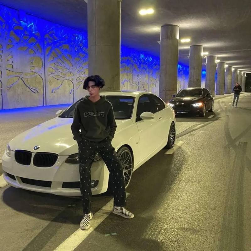 Meet ali, 21 Male from Birleşik Arap Emirlikleri - Free Online Dating at AhhDate