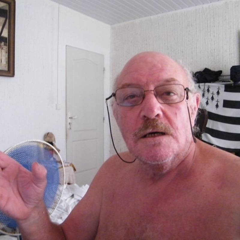 Meet JACQUES, 18 Male from Франция - Free Online Dating at AhhDate - Photo 6852