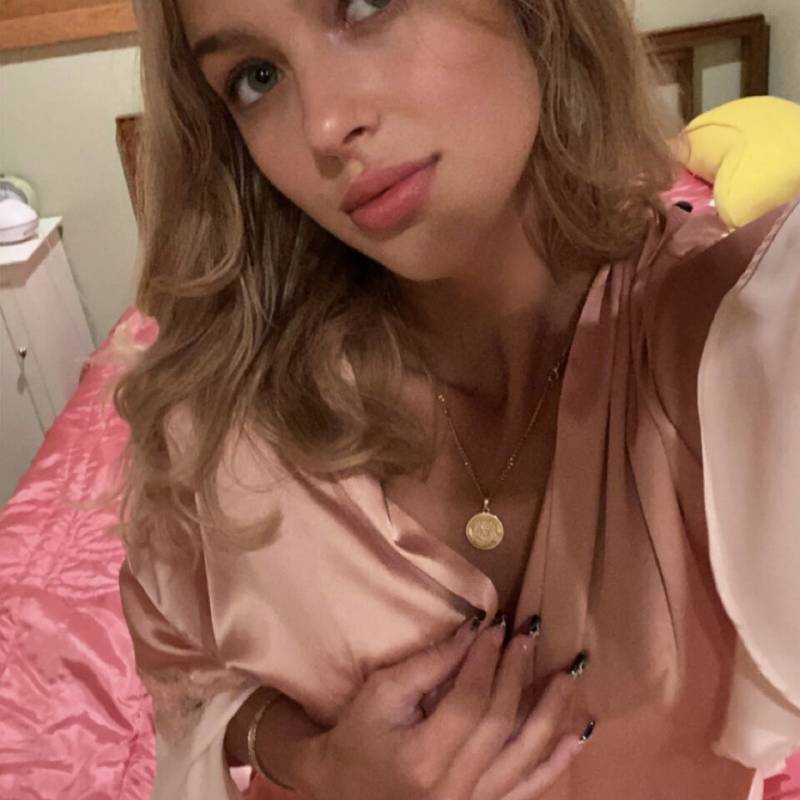 Meet Allie, 25 Female from United States - Free Online Dating at AhhDate