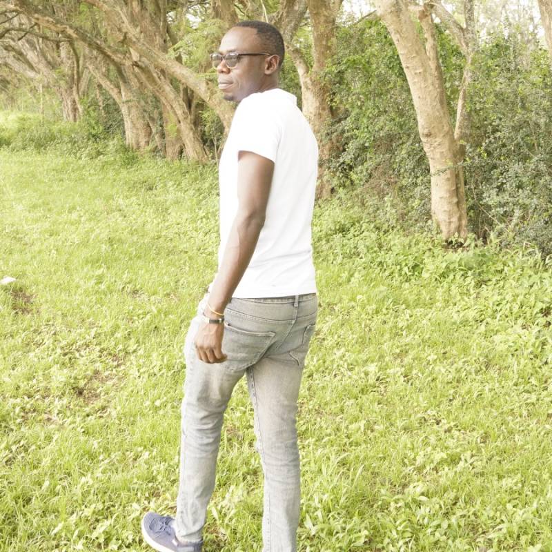 Meet Steven, 18 Male from Танзания - Free Online Dating at AhhDate