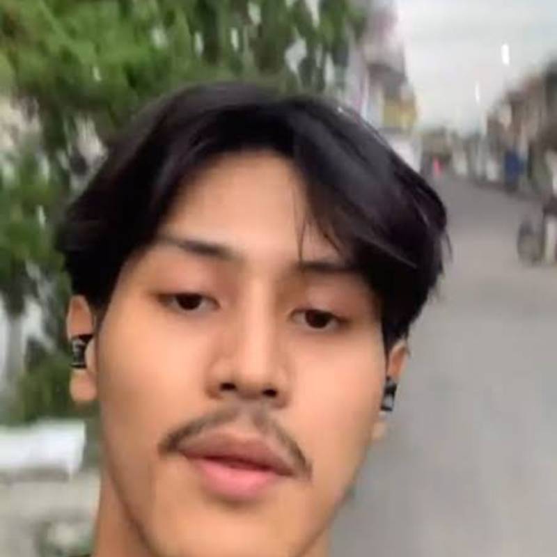 Meet Criz, 18 Male from إندونيسيا - Free Online Dating at AhhDate
