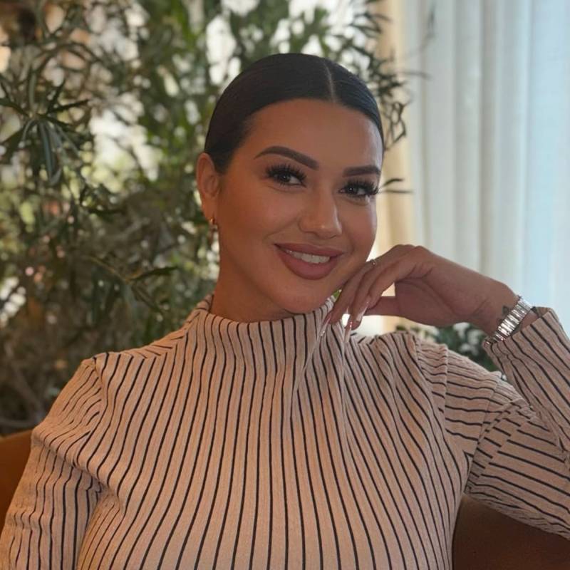 Meet Mary, 40 Female from Slovènie - Free Online Dating at AhhDate