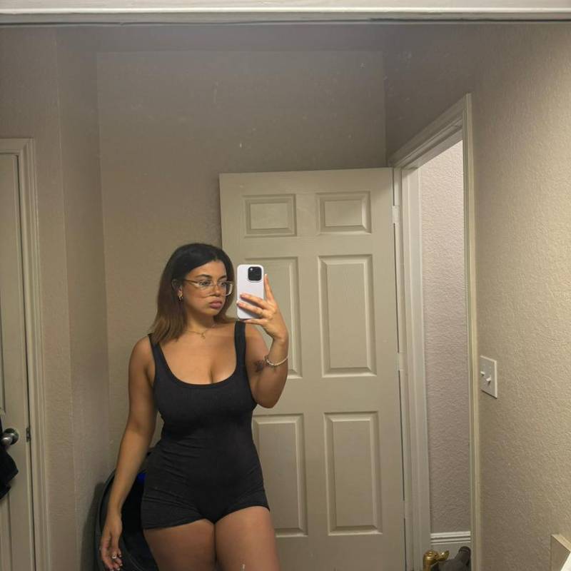 Meet Kara, 18 Female from الولايات المتحدة - Free Online Dating at AhhDate