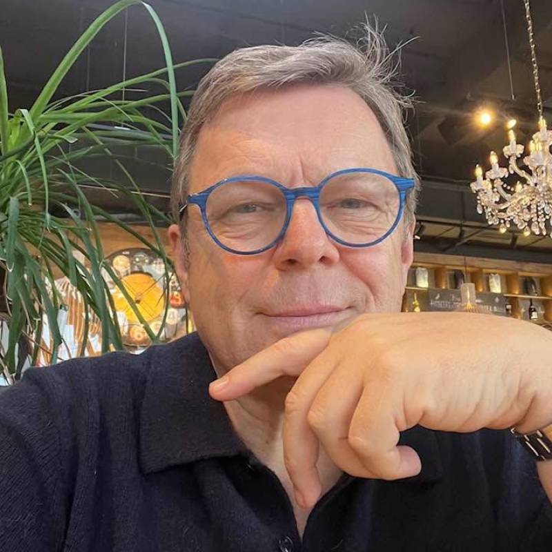 Meet oliver, 58 Male from Letônia - Free Online Dating at AhhDate