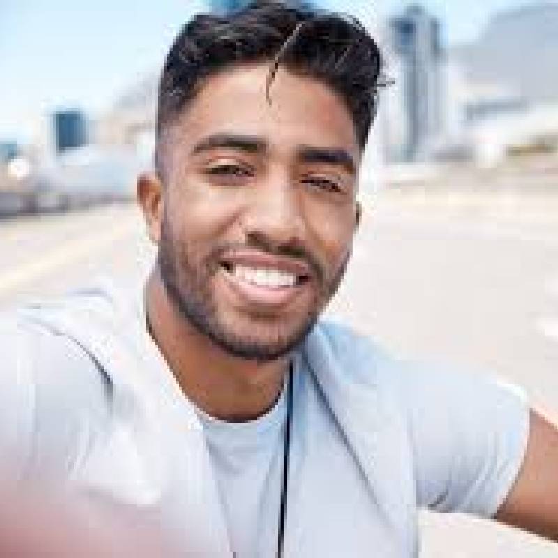 Meet Karlos, 37 Male from Саудовская Аравия - Free Online Dating at AhhDate