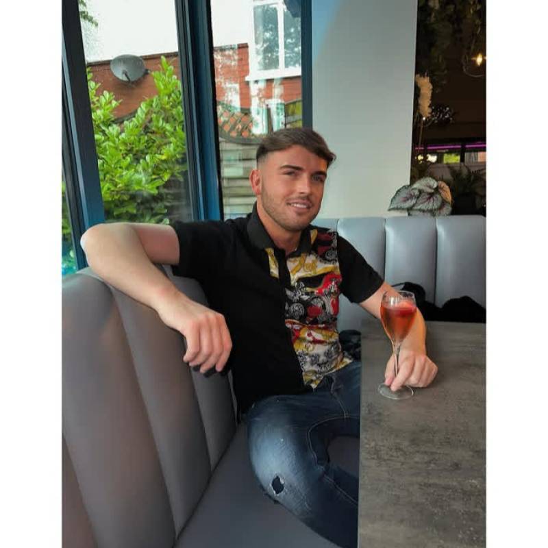 Meet Thomas, 30 Male from United Kingdom - Free Online Dating at AhhDate