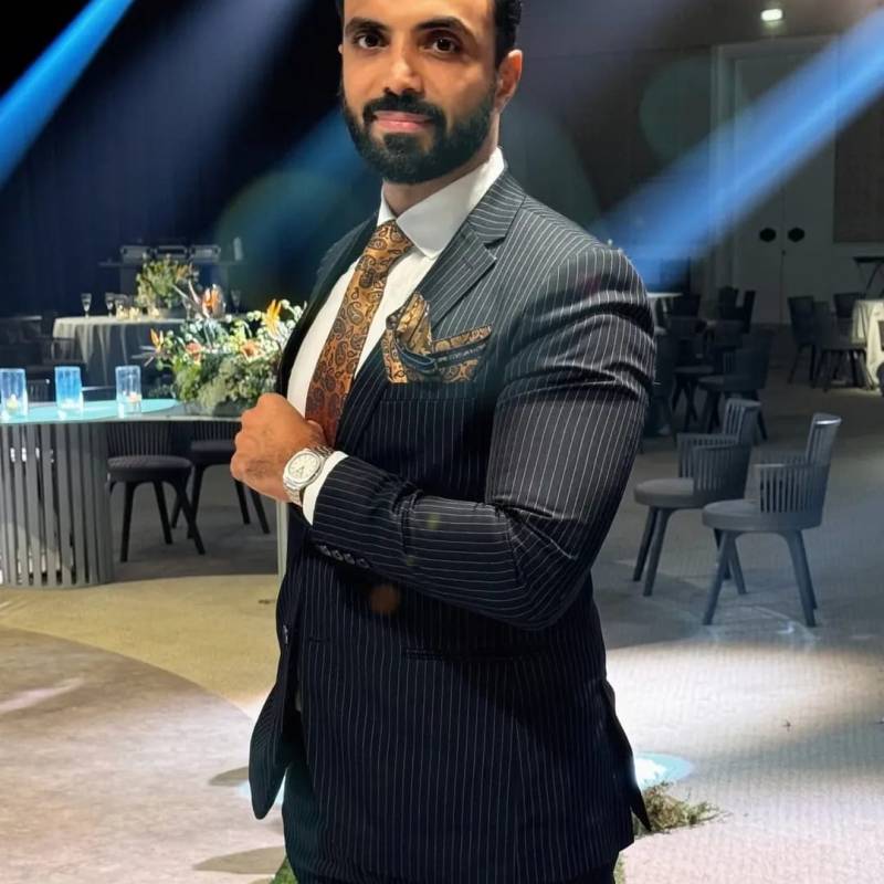 Meet Omar, 33 Male from Verenigde Arabische Emiraten - Free Online Dating at AhhDate