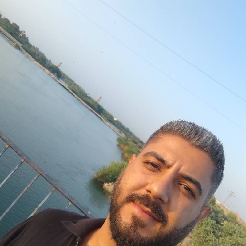 Meet احمد, 18 Male from الإمارات العربية المتحدة - Free Online Dating at AhhDate