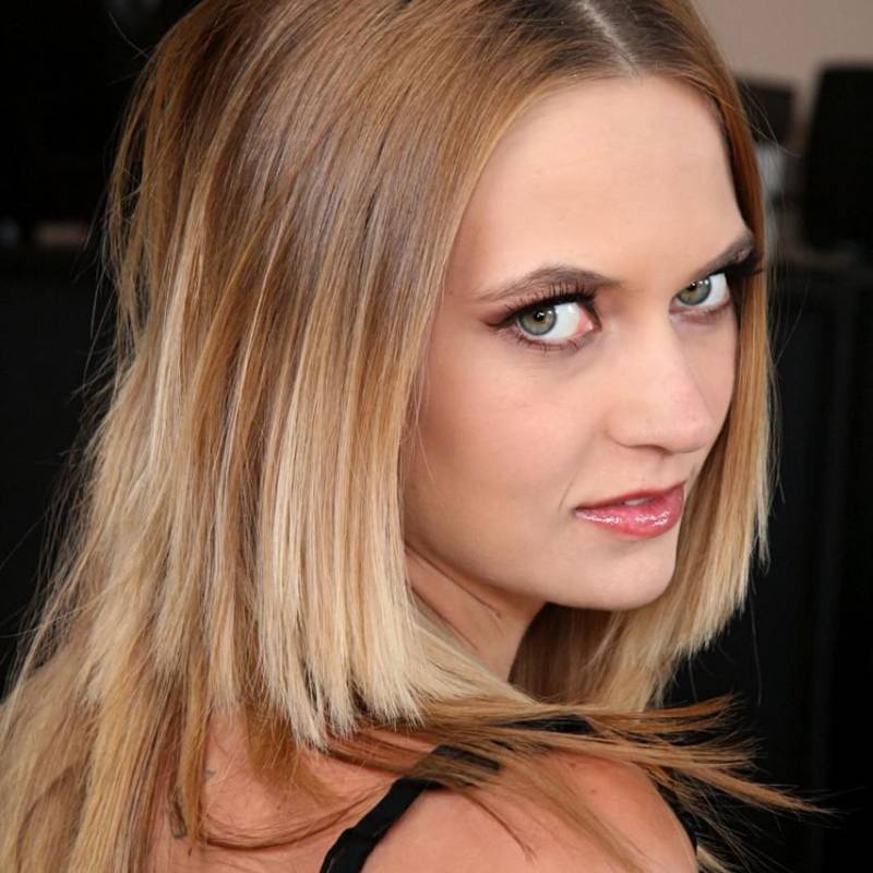 Meet Sophia099, 28 Female from Ukraine - Free Online Dating at AhhDate