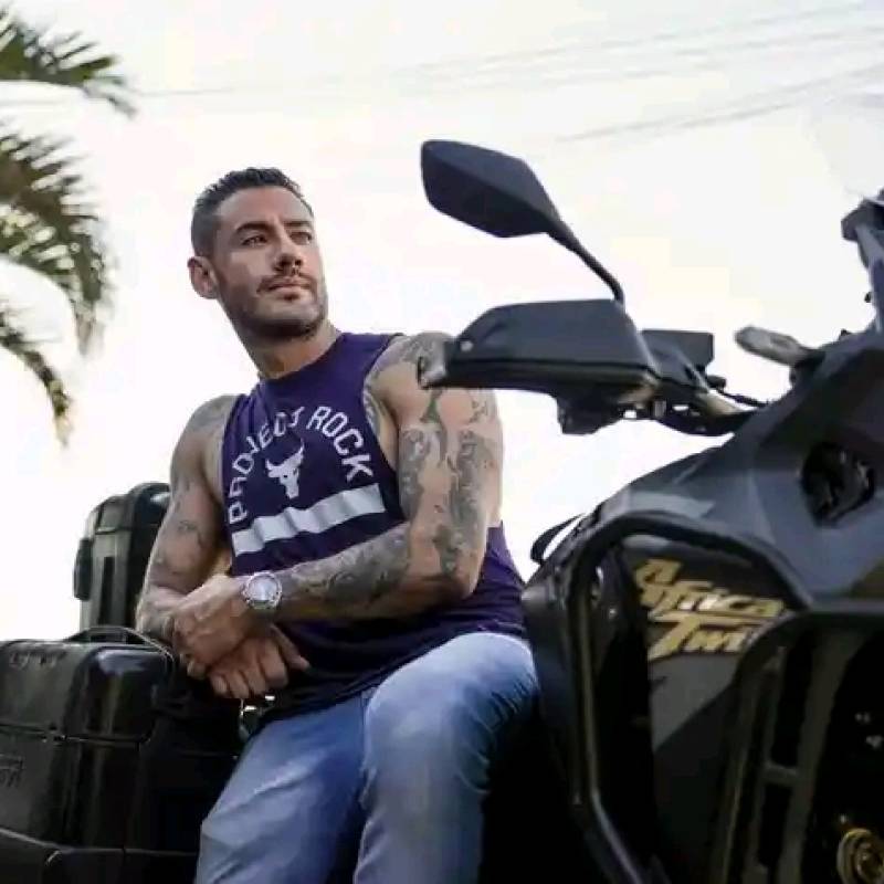 Meet Daniel, 18 Male from Bolivia - Free Online Dating at AhhDate