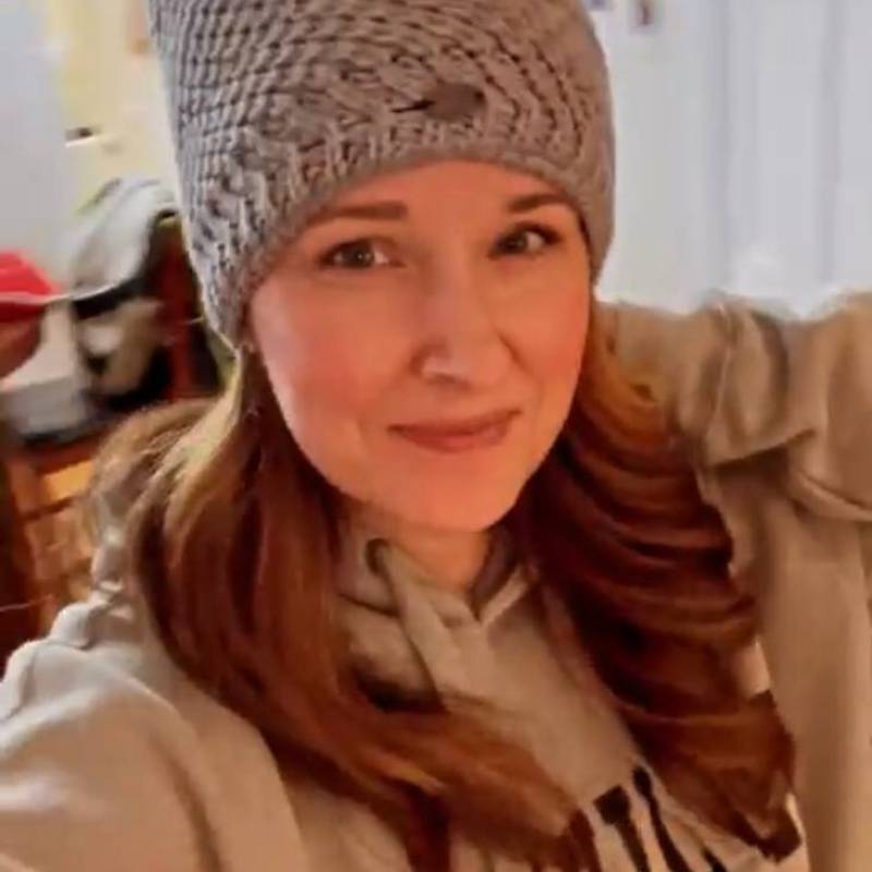 Meet Emily, 18 Female from Australia - Free Online Dating at AhhDate