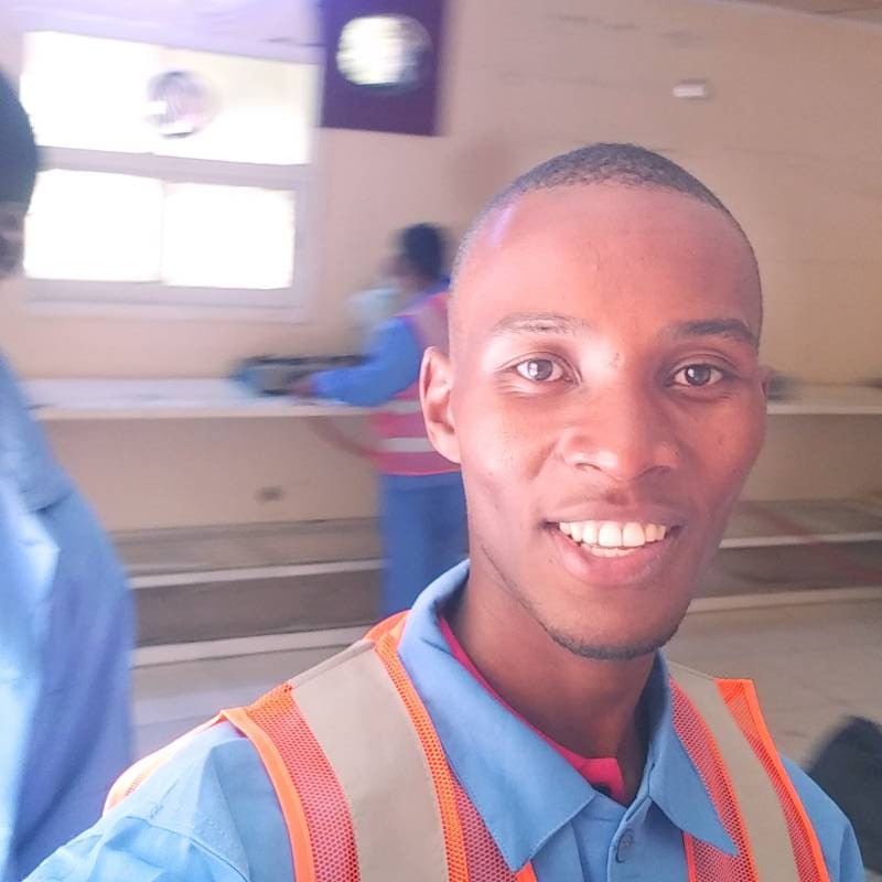 Meet SHARLIFU, 18 Male from Emiratos Árabes Unidos - Free Online Dating at AhhDate