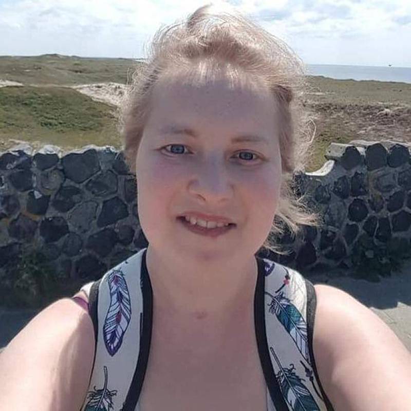 Meet Dorik, 47 Female from Canada - Free Online Dating at AhhDate