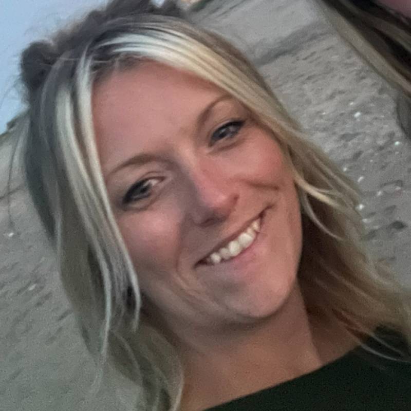 Meet Lulu, 45 Female from Canada - Free Online Dating at AhhDate