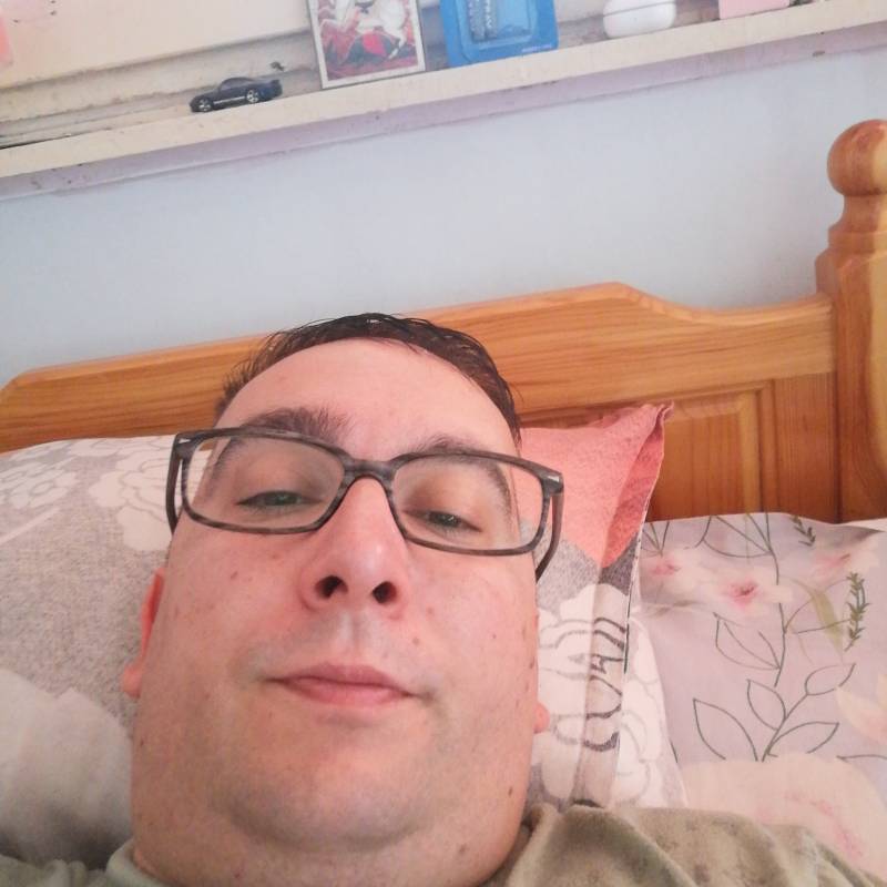 Meet Alex, 18 Male from Bulgaria - Free Online Dating at AhhDate