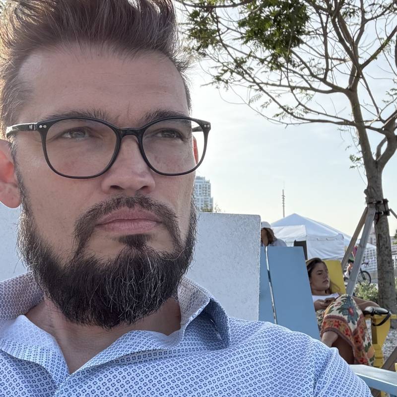 Meet Art, 46 Male from Estados Unidos - Free Online Dating at AhhDate