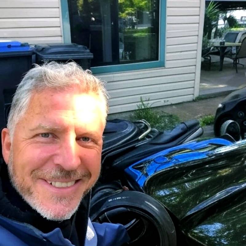 Meet Alexander, 18 Male from Belarus - Free Online Dating at AhhDate