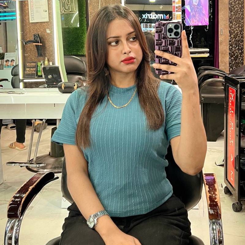 Meet Janvi, 18 Female from Benin - Free Online Dating at AhhDate