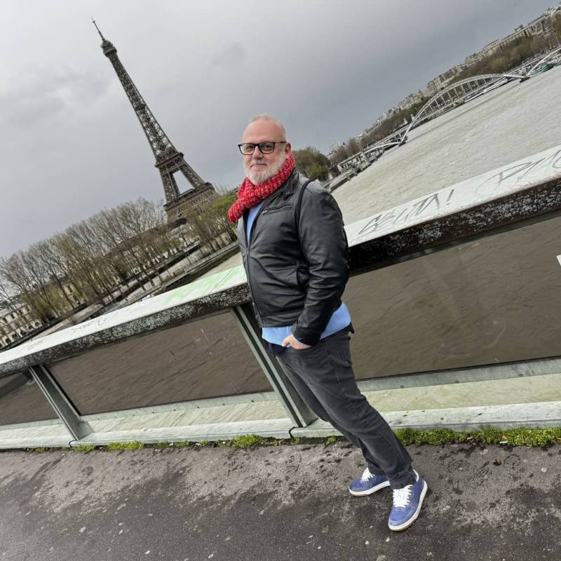 Meet Thiago, 57 Male from Estados Unidos - Free Online Dating at AhhDate