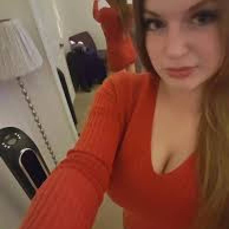 Meet emma, 18 Female from Canada - Free Online Dating at AhhDate