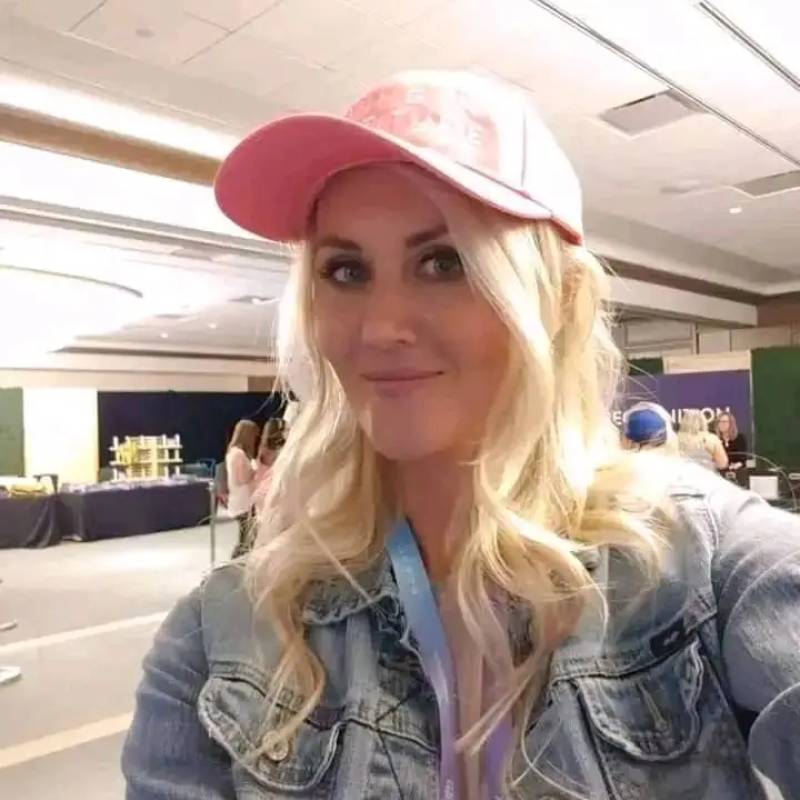 Meet Evan Doris helper, 34 Female from Usa, Alemania - Free Online Dating at AhhDate - Photo 11928