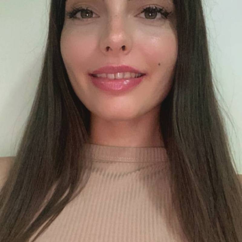 Meet Casandra, 29 Female from Ireland - Free Online Dating at AhhDate