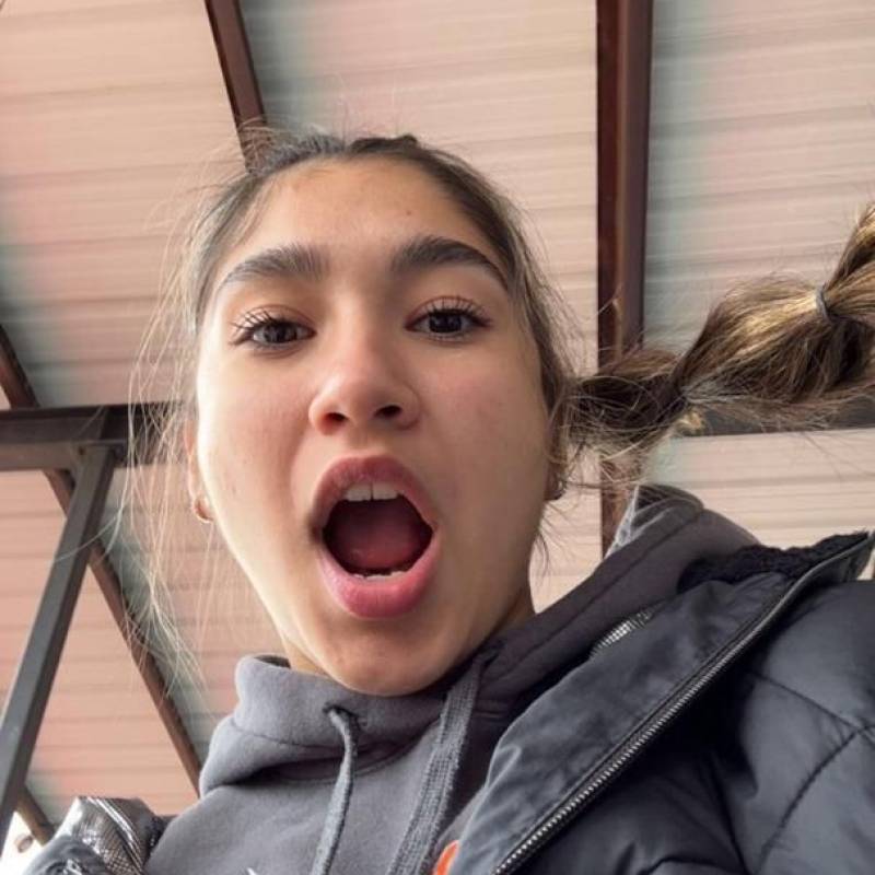 Meet Alira, 20 Female from Australia - Free Online Dating at AhhDate