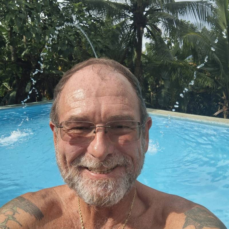 Meet Rich, 60 Male from Panama - Free Online Dating at AhhDate
