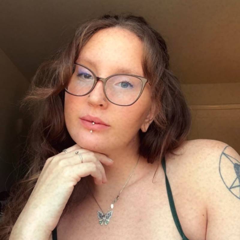 Meet AMY, 33 Female from Slowakei - Free Online Dating at AhhDate