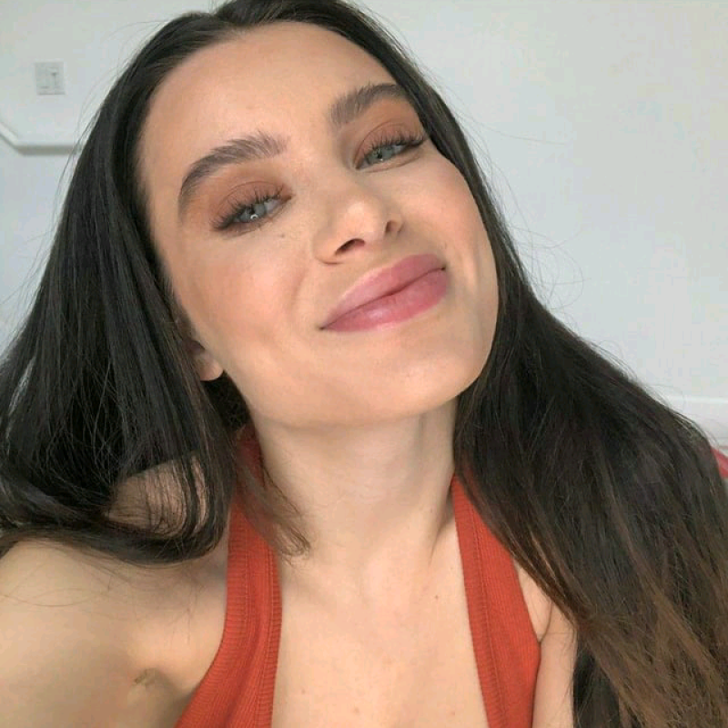 Meet Lana, 27 Female from Italy - Free Online Dating at AhhDate