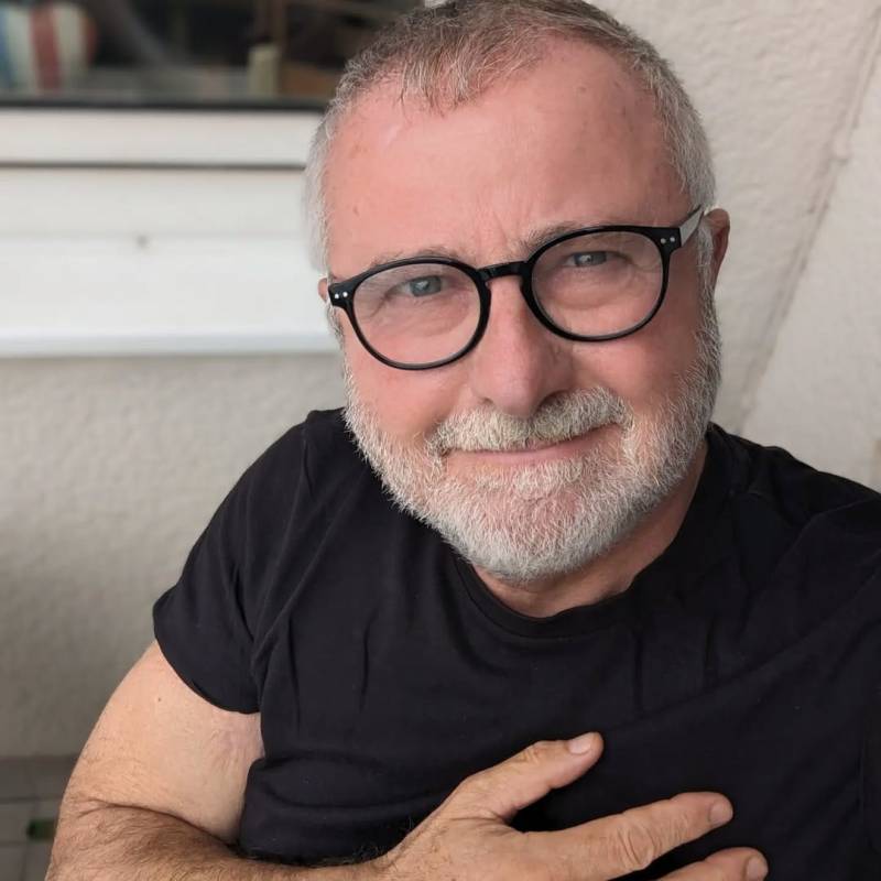 Meet Carlos, 60 Male from Regno Unito - Free Online Dating at AhhDate