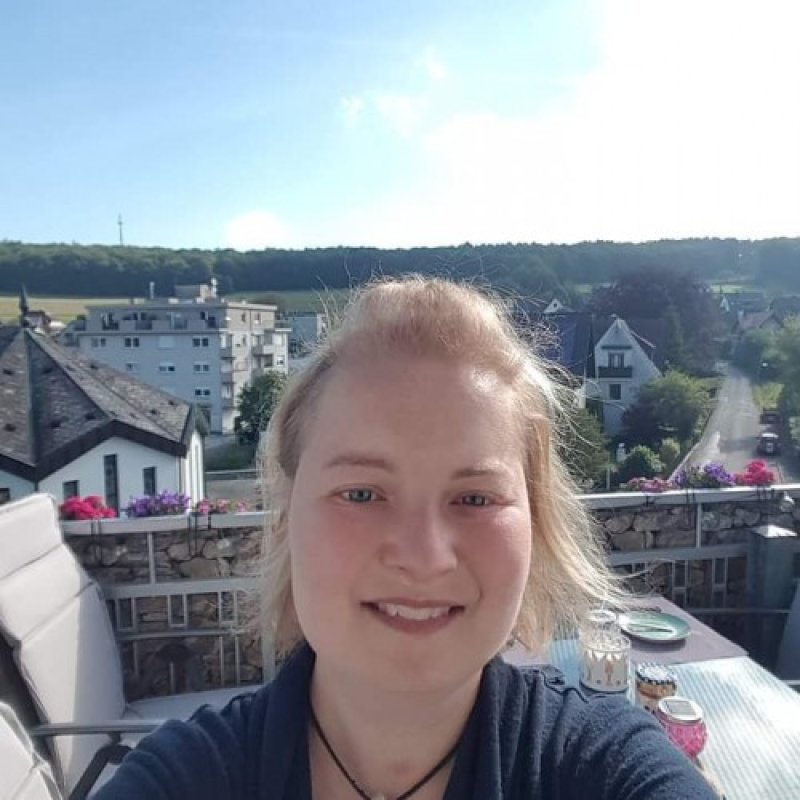 Meet Sonia, 18 Female from Ecuador - Free Online Dating at AhhDate