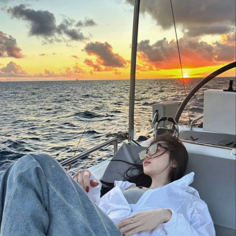 Meet Li, 18 Female from Гонконг - Free Online Dating at AhhDate