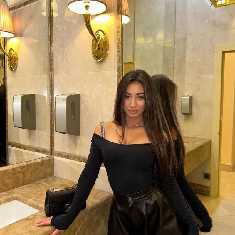 Meet Diana, 30 Female from Украина - Free Online Dating at AhhDate