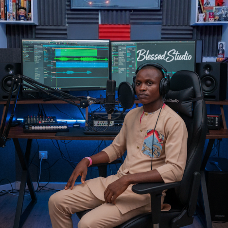 Meet Kelvin, 21 Male from Nigeria - Free Online Dating at AhhDate - Photo 14135