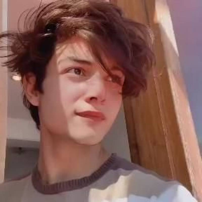 Meet prince, 18 Male from Emiratos Árabes Unidos - Free Online Dating at AhhDate