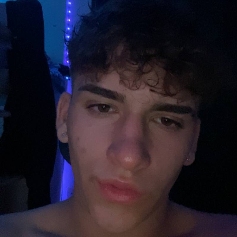 Meet Alex, 18 Male from Zypern - Free Online Dating at AhhDate